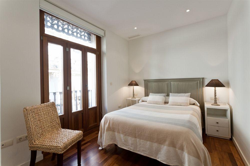 Bet Apartments - Trinitarios Apartments Валенсия Экстерьер фото