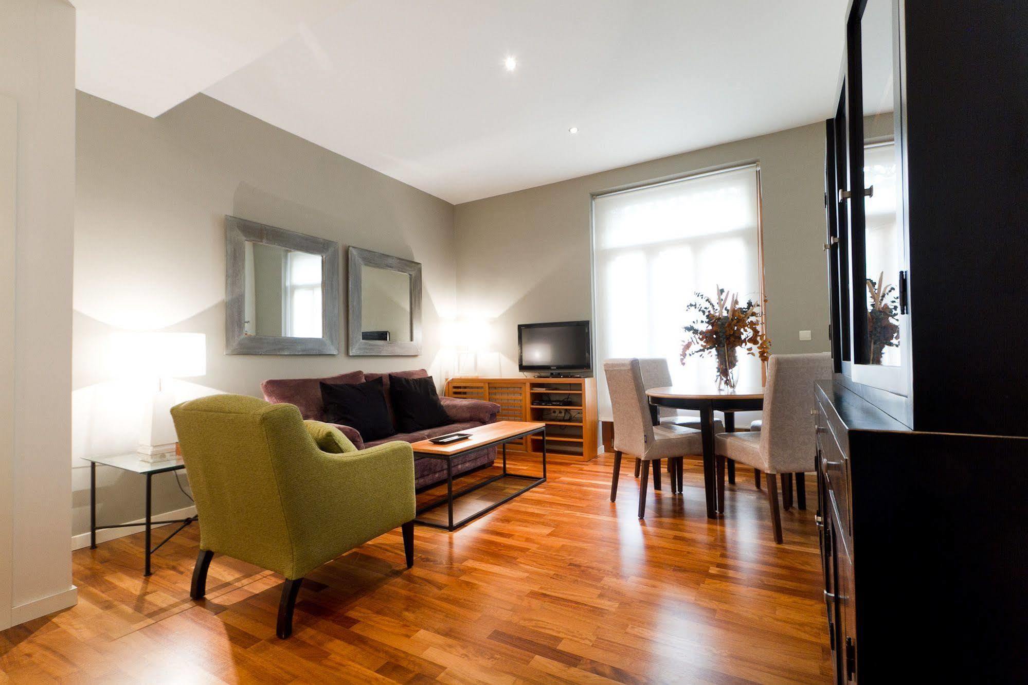Bet Apartments - Trinitarios Apartments Валенсия Экстерьер фото
